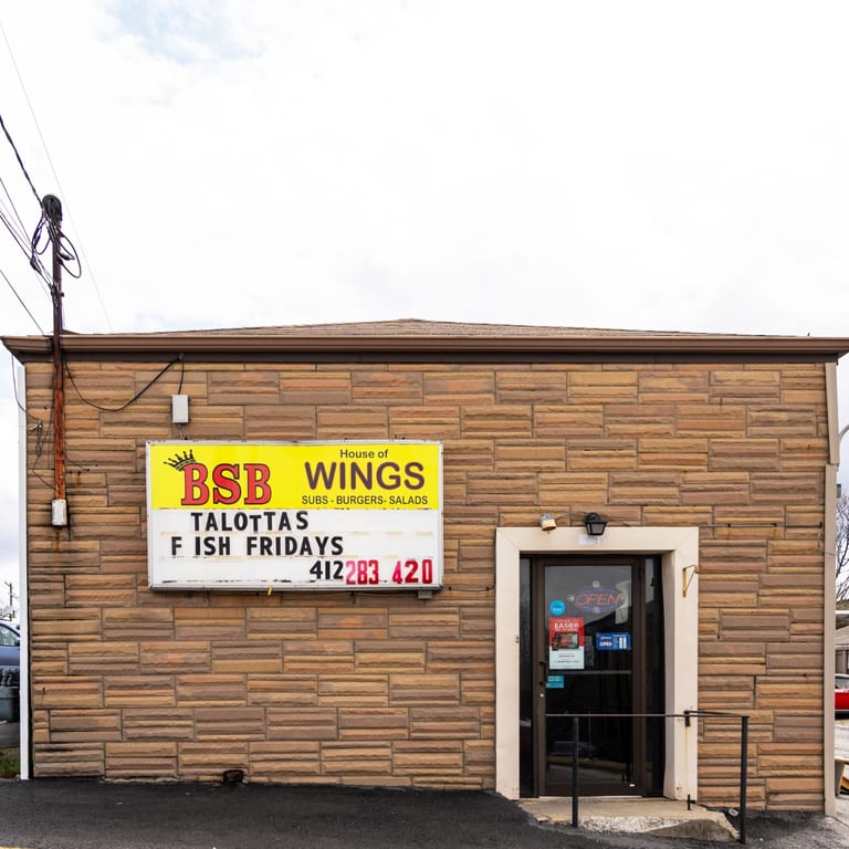 Welcome to Big Shot Bob’s House of Wings